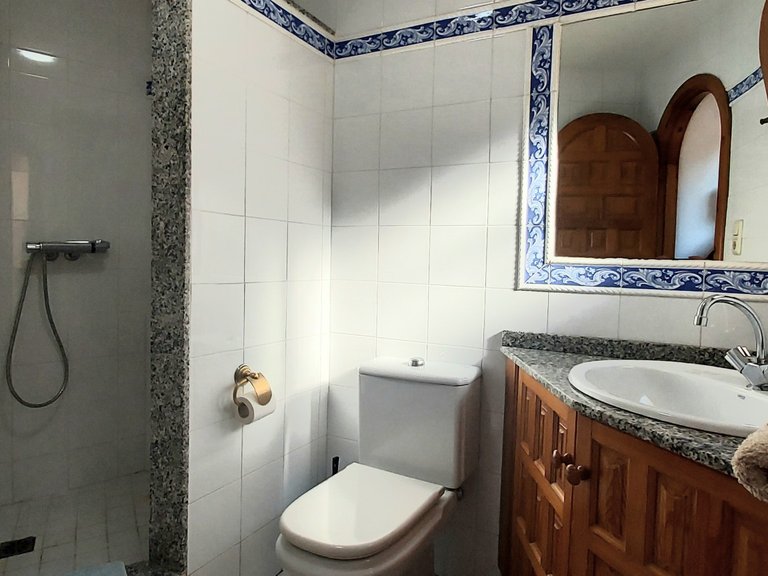 Villa for Sale in  Alicante 41