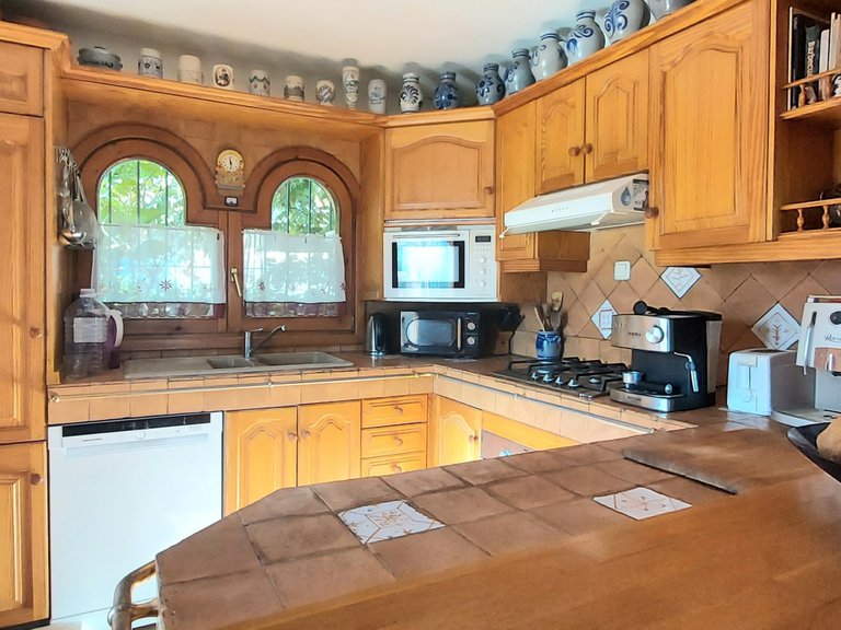 Villa for Sale in  Alicante 11