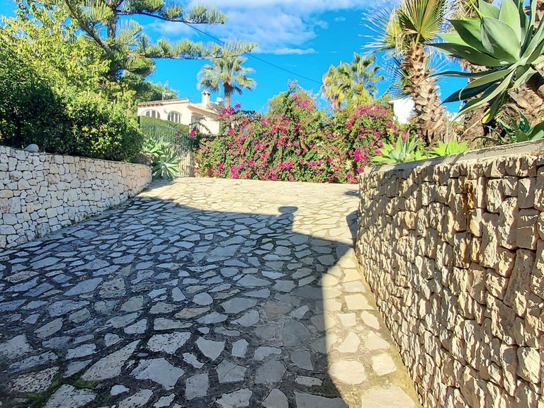 Villa for Sale in  Alicante 58