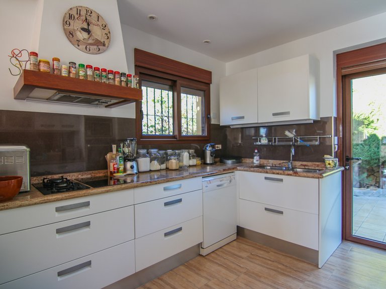 Villa for Sale in  Alicante 9