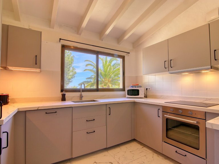 Villa for Sale in  Alicante 13