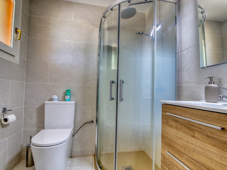 Villa for Sale in  Alicante 23