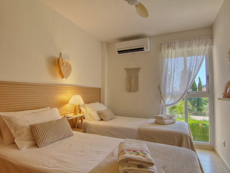 Apartment for Sale in  Alicante 17