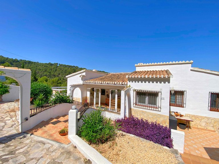 Villa for Sale  in Benidoleig, Alicante 2
