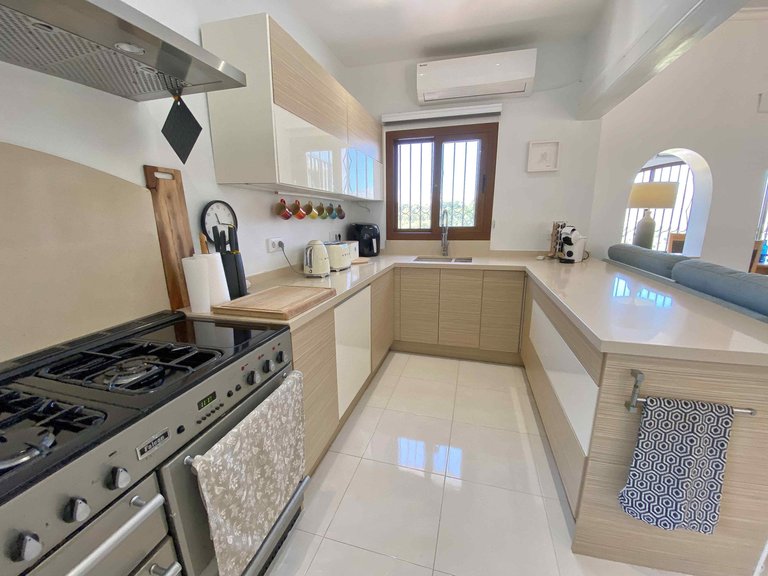 Villa for Sale  in Benidoleig, Alicante 10