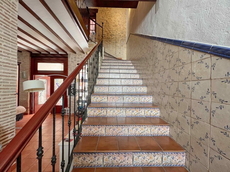 Town House for Sale in  Valencia 17