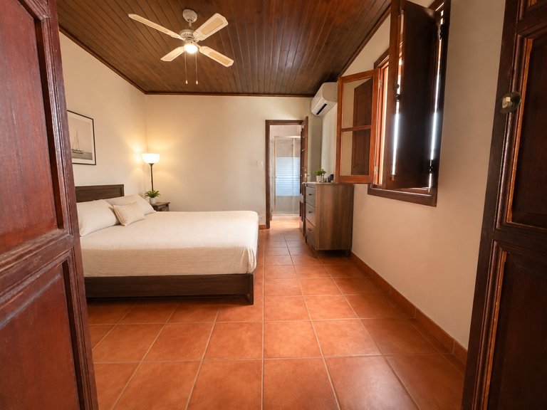 Town House for Sale in  Valencia 19