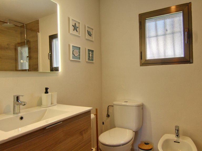 Villa for Sale in  Alicante 11