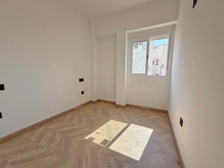 Apartment for Sale in  Alicante 3