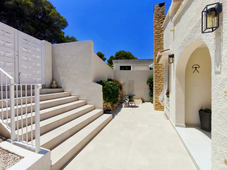 Villa for Sale  in Teulada, Alicante 38