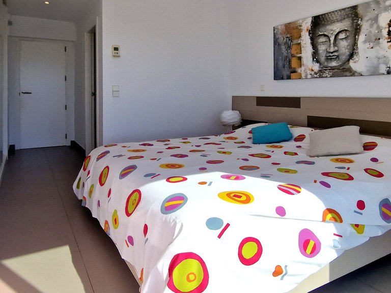 Villa for Sale in  Alicante 18