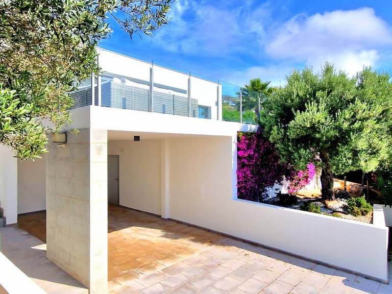 Villa for Sale in  Alicante 27