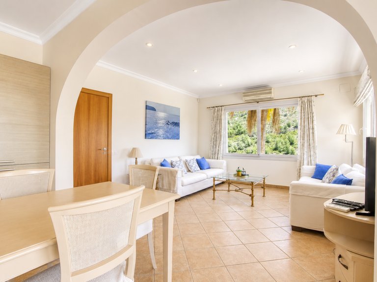 Villa for Sale  in Poble Nou de Benitatxell, Alicante 5