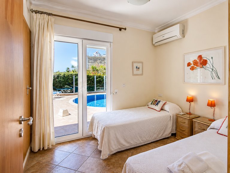 Villa for Sale  in Poble Nou de Benitatxell, Alicante 9