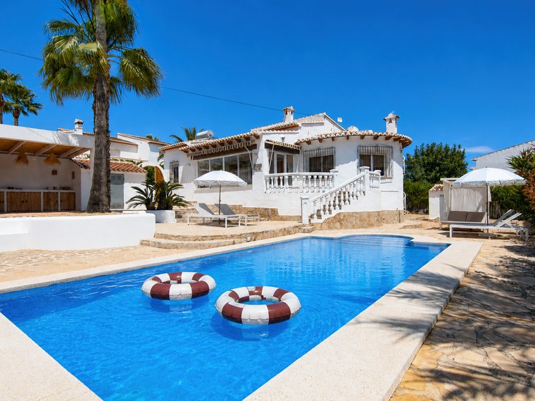Villa for Sale in  Alicante 1