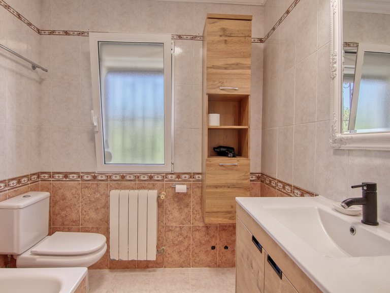 Villa for Sale in  Alicante 26