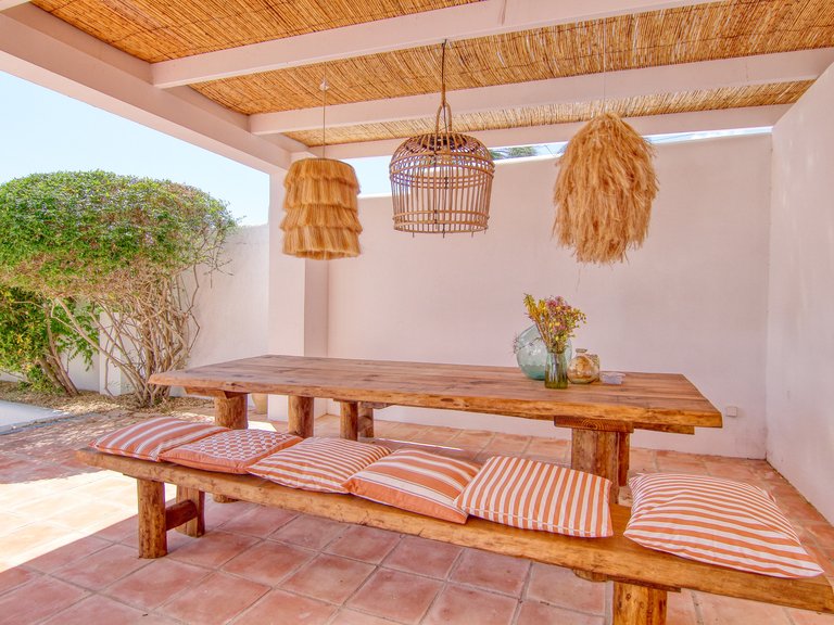Villa for Sale in  Alicante 11