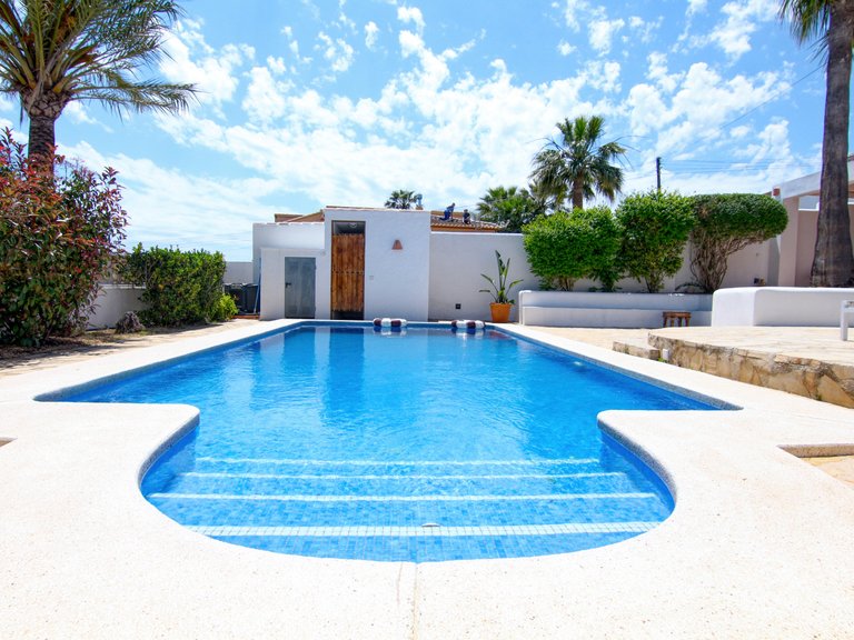 Villa for Sale in  Alicante 33