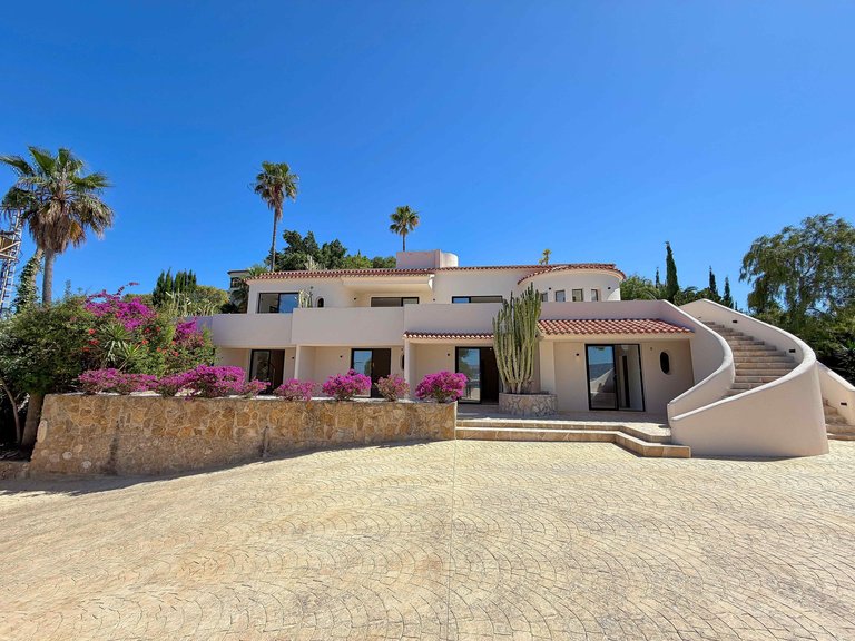 Villa for Sale  in Xàbia, Alicante 1