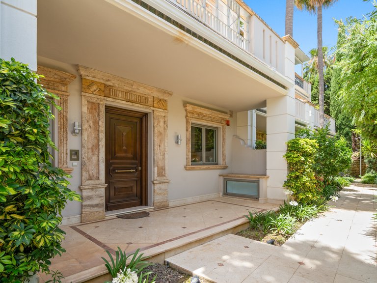 Villa for Sale in  Malaga 29
