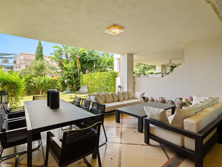 Villa for Sale in  Malaga 3