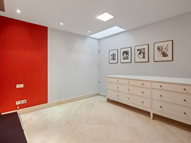 Villa for Sale in  Malaga 25
