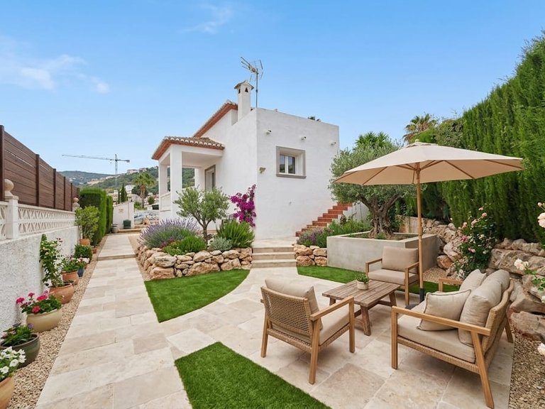 Villa for Sale  in Pedreguer, Alicante 2