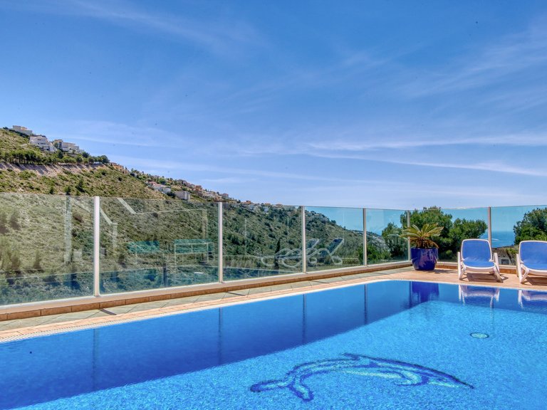 Villa for Sale  in Poble Nou de Benitatxell, Alicante 2