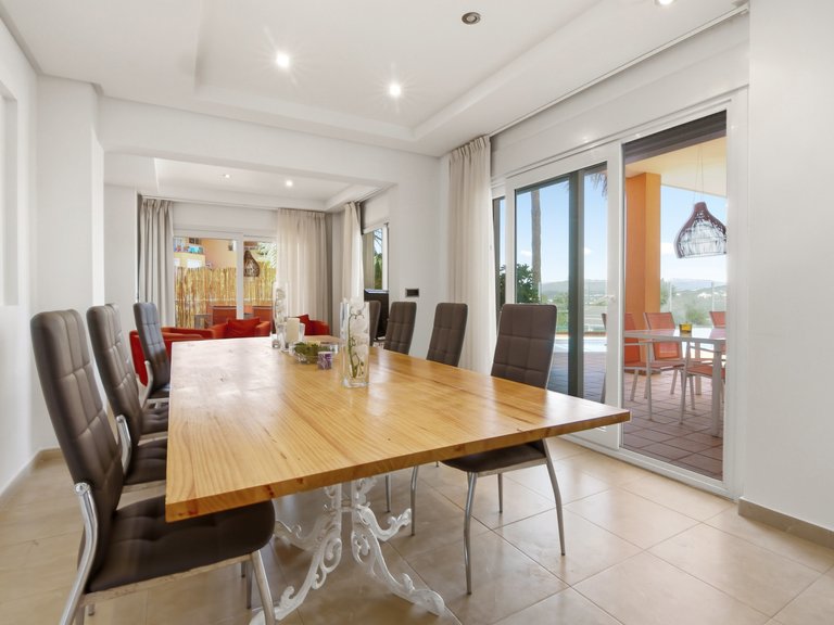 Villa for Sale in  Alicante 9