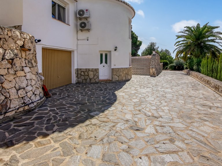 Villa for Sale  in Teulada, Alicante 38