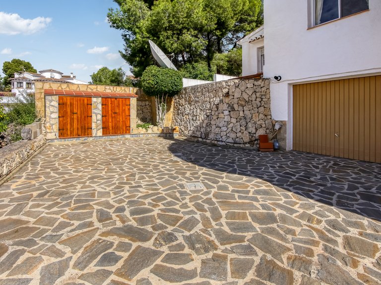Villa for Sale  in Teulada, Alicante 35