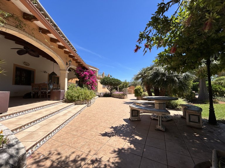 Villa for Sale  in Pedreguer, Alicante 39