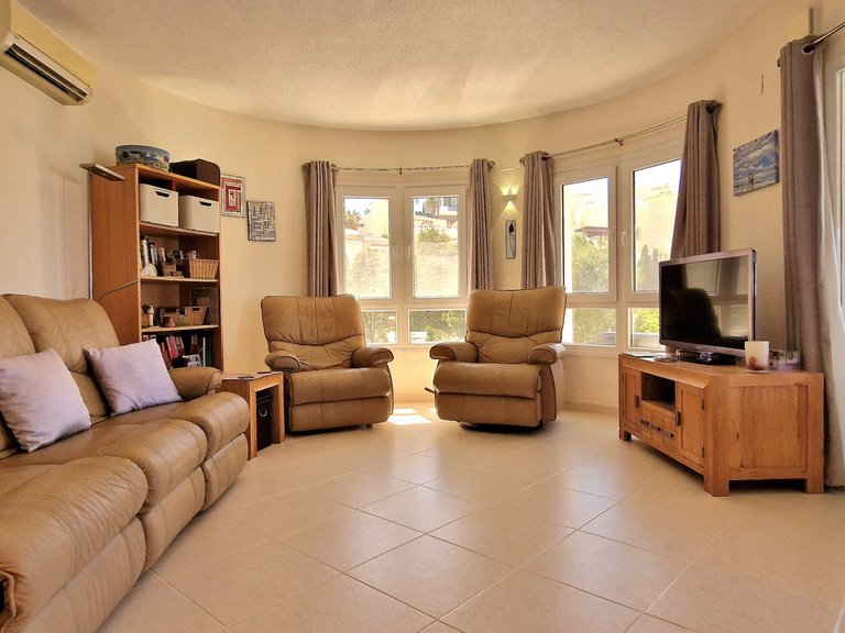 Villa for Sale  in Poble Nou de Benitatxell, Alicante 9