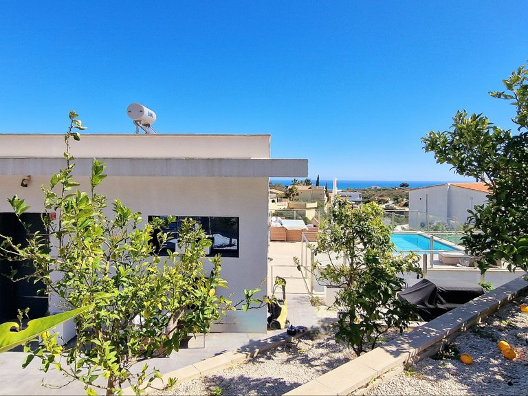 Villa for Sale  in Poble Nou de Benitatxell, Alicante 5