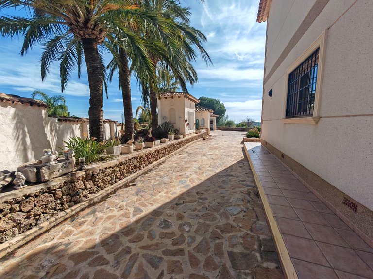 Villa for Sale  in Altea, Alicante 35