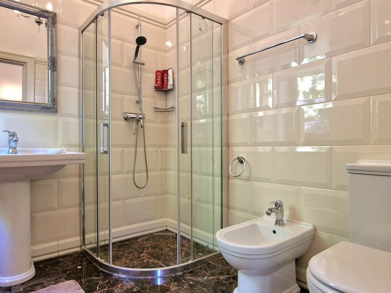 Villa for Sale in  Alicante 34