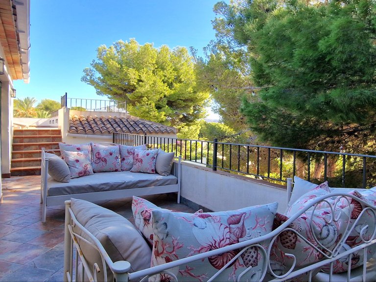 Villa for Sale in  Alicante 38