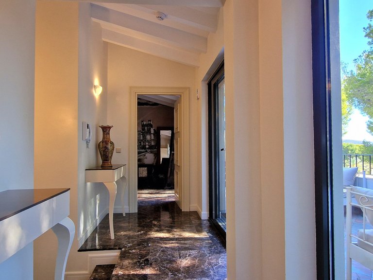 Villa for Sale in  Alicante 32