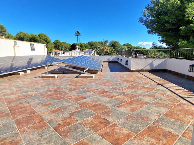 Villa for Sale in  Alicante 41