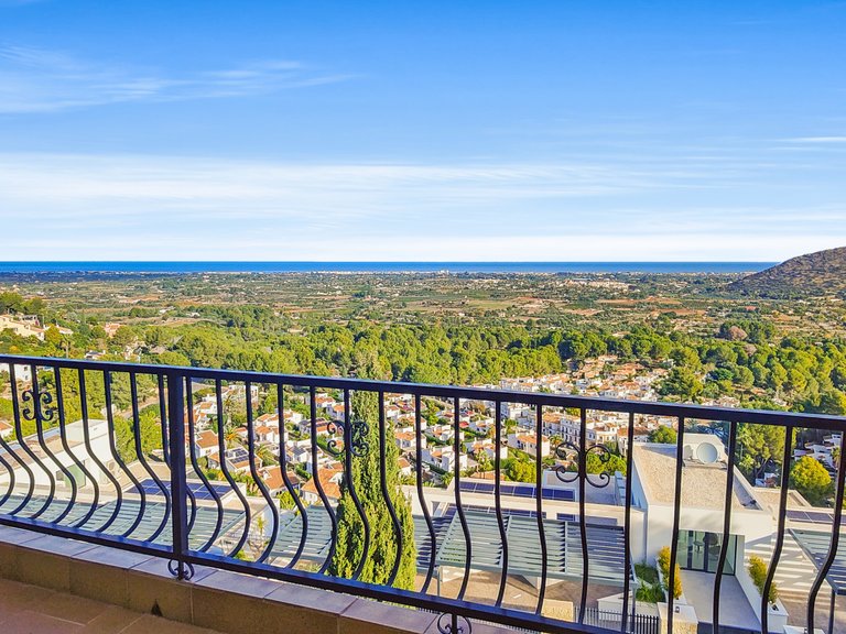 Villa for Sale  in Denia, Alicante 3