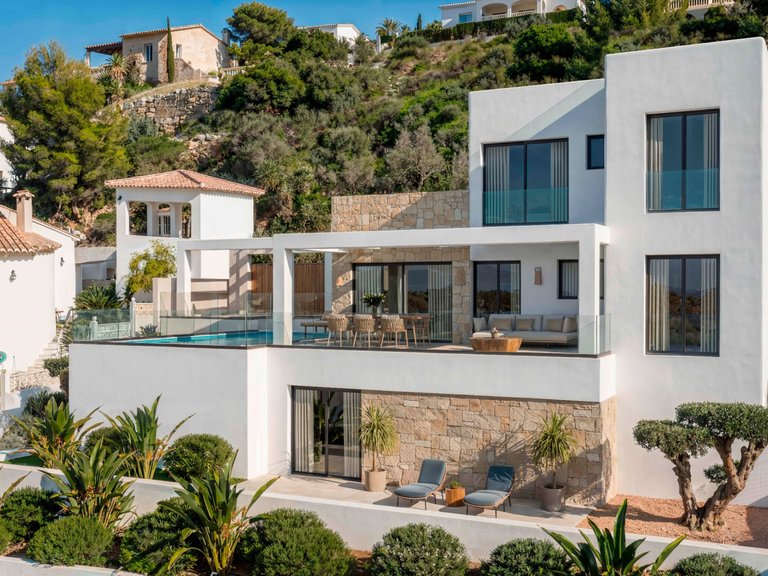 Villa for Sale  in Pedreguer, Alicante 1