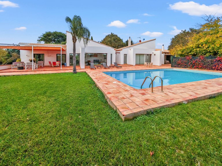 Villa for Sale  in Ondara, Alicante 2