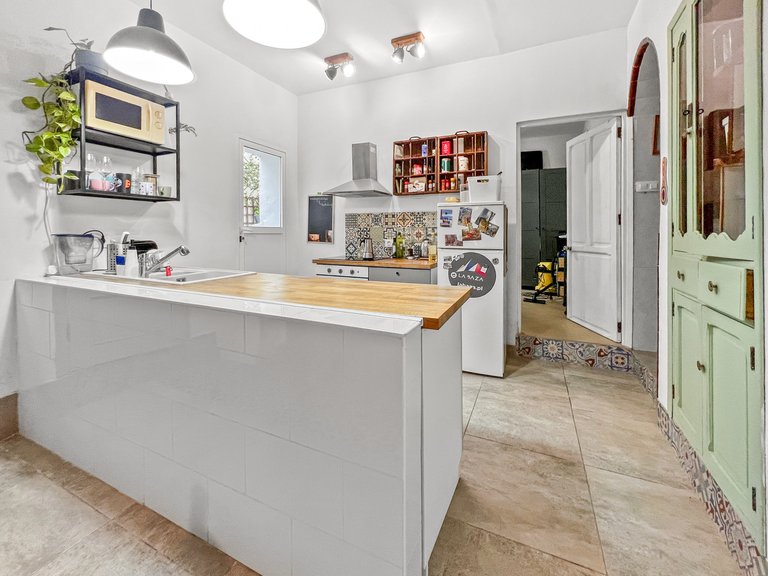 Town House for Sale in  Valencia 18