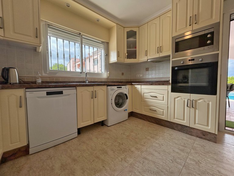 Villa for Sale  in Benidoleig, Alicante 8