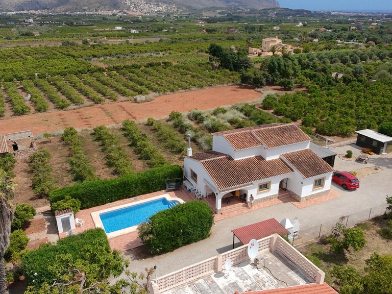 Villa for Sale  in Benidoleig, Alicante 1