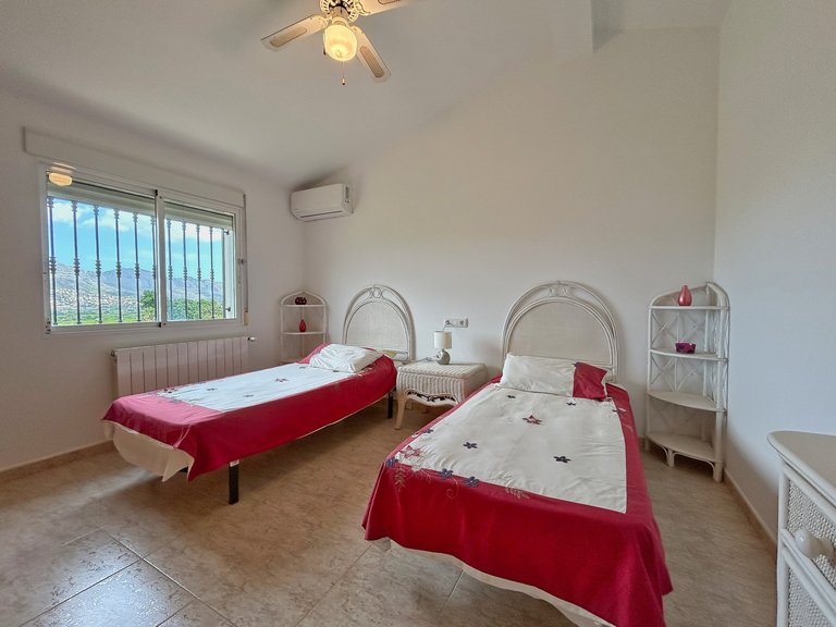 Villa for Sale  in Benidoleig, Alicante 16