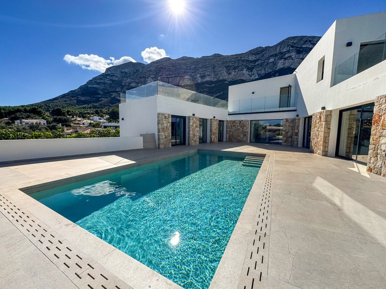 Villa for Sale  in Denia, Alicante 4