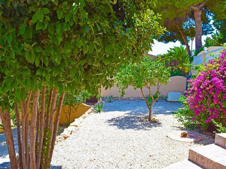 Villa for Sale in  Alicante 38