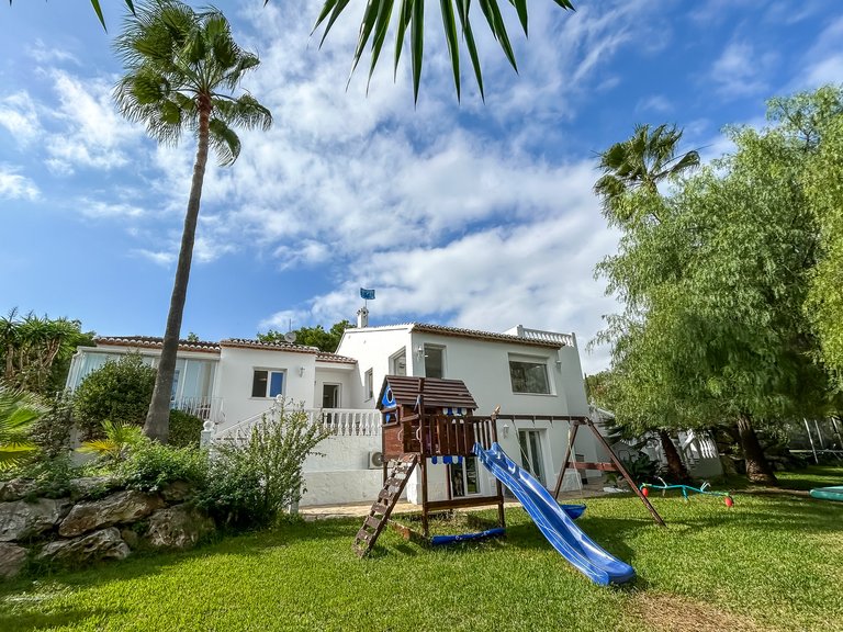 Villa for Sale in  Alicante 19