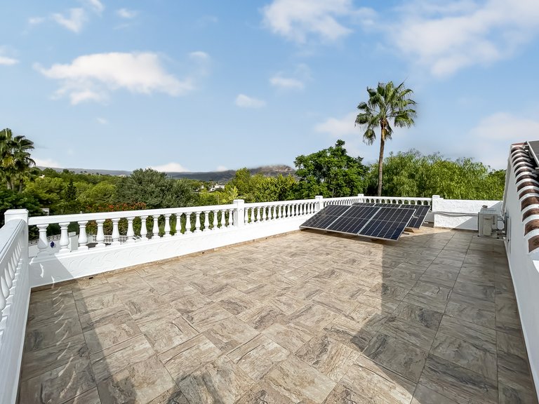 Villa for Sale in  Alicante 18